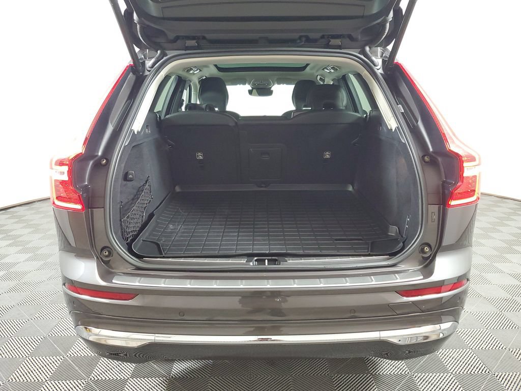 Used 2023 Volvo XC60 B5 Ultimate AWD/4WD image 9