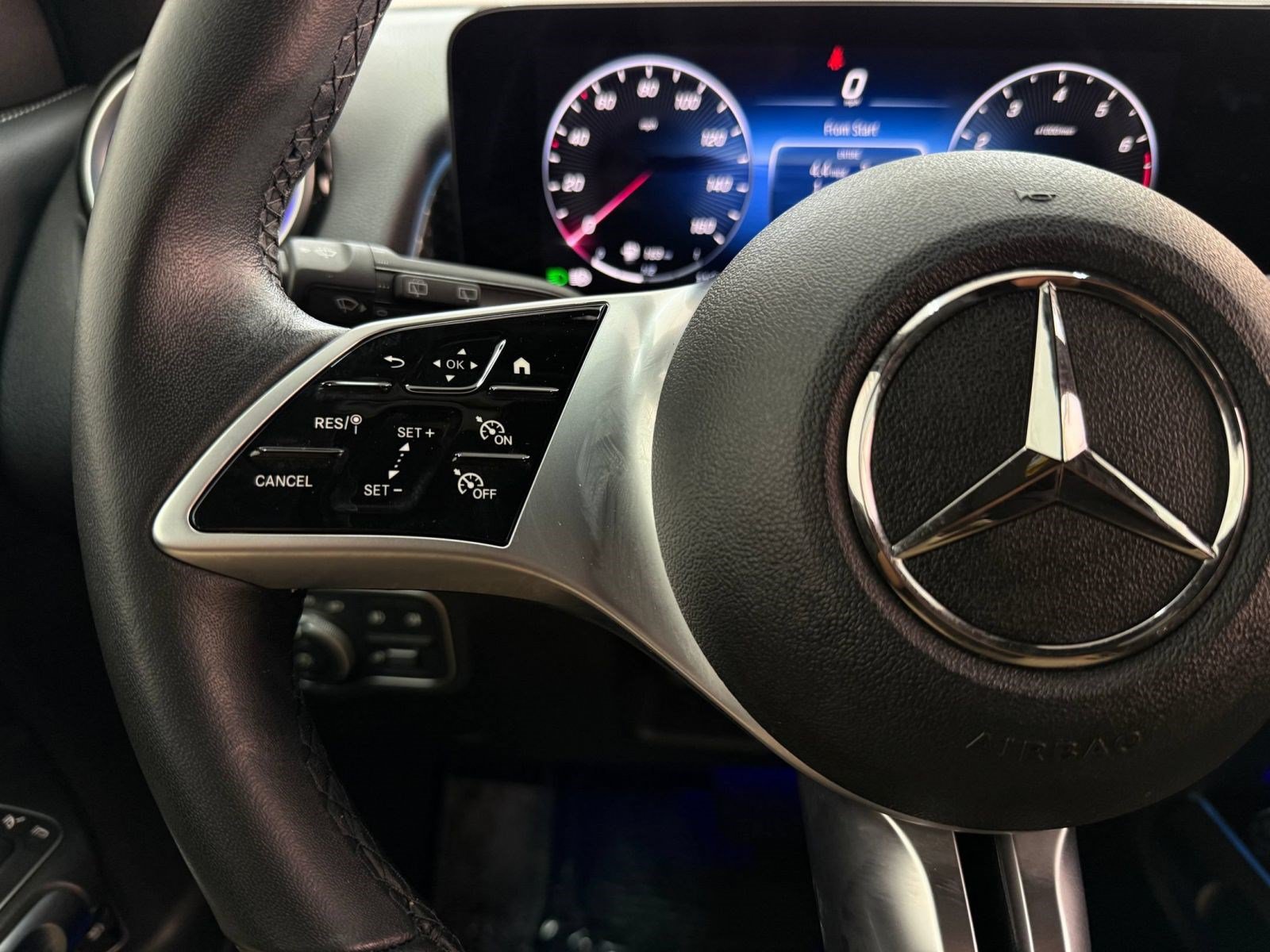 Certified 2024 Mercedes-Benz GLB 250 image 13