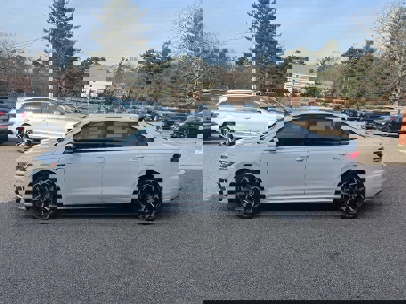 Used 2020 Volkswagen Passat 2.0T R-Line image 2