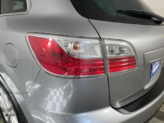 Used 2011 MAZDA CX-9 Grand Touring w/ Moonroof & Bose Audio Pkg AWD/4WD image 22