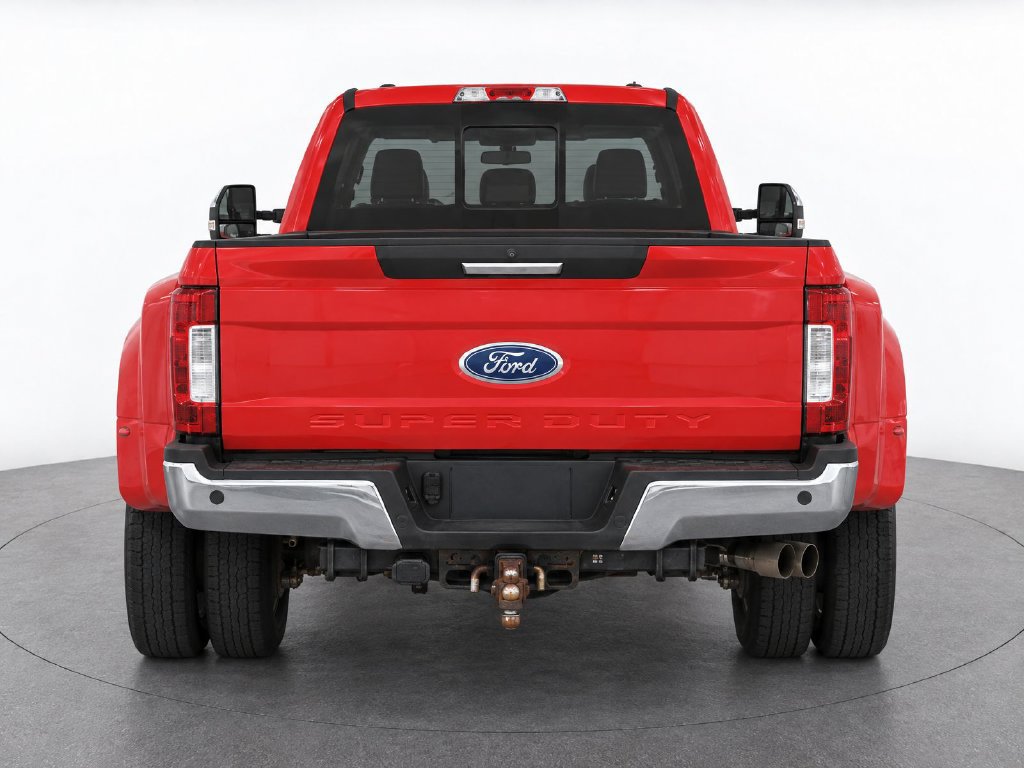 Certified 2019 Ford F350 XLT w/ XLT Premium Package AWD/4WD image 10