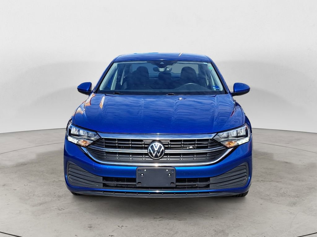 Used 2024 Volkswagen Jetta SE image 8