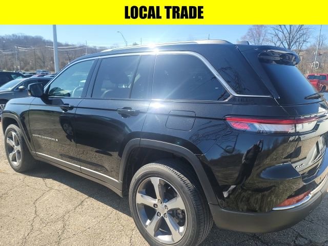 Used 2023 Jeep Grand Cherokee Limited image 4