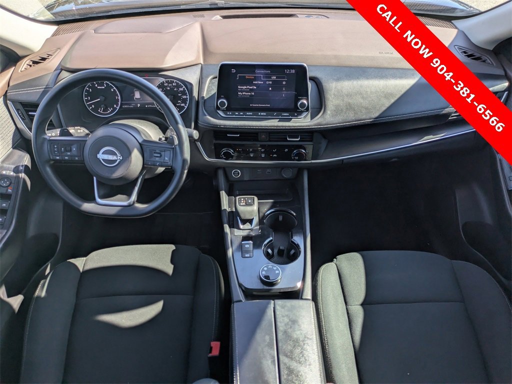 Used 2023 Nissan Rogue S image 14