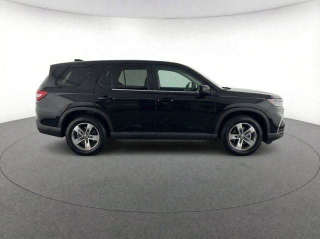 Used 2025 Honda Pilot EX-L image 8