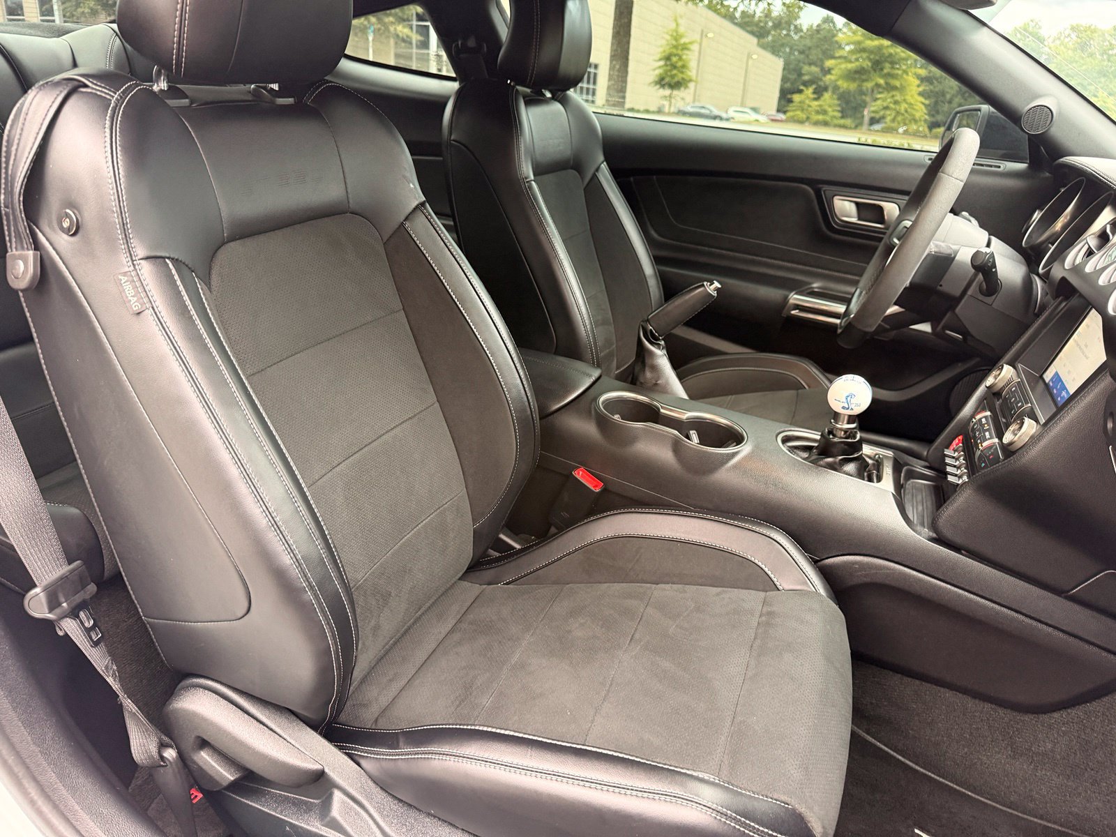 Used 2016 Ford Mustang Shelby GT350 w/ Technology Package RWD image 36