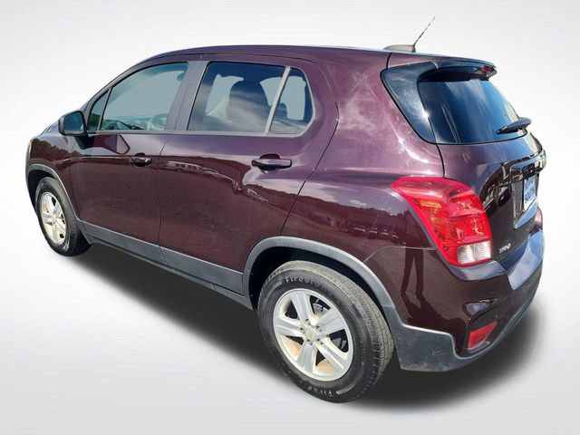 Used 2021 Chevrolet Trax LS w/ Tint and Cruise Package FWD image 3