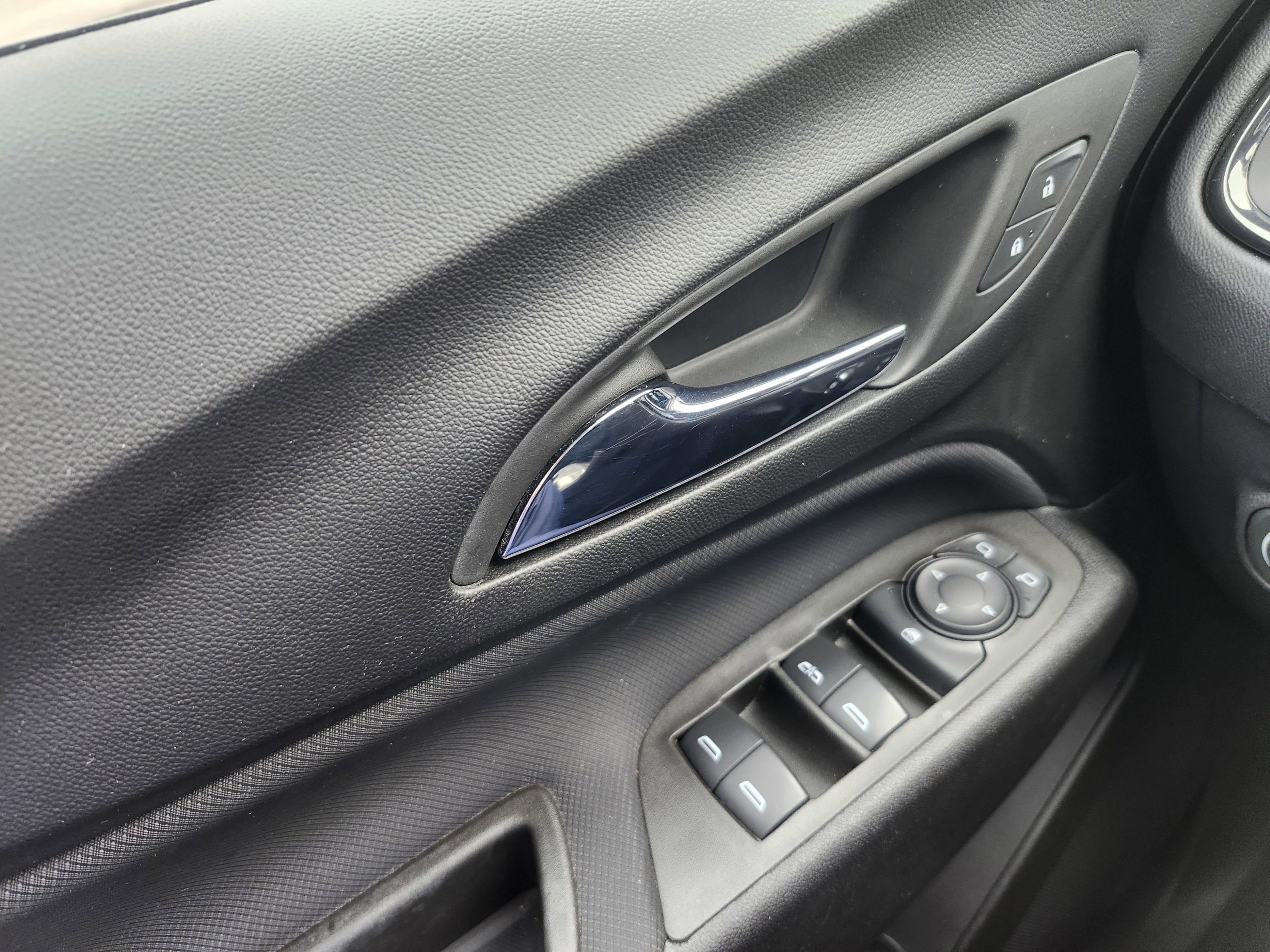 Used 2023 Chevrolet Equinox RS image 23