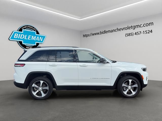 Used 2023 Jeep Grand Cherokee 4WD 4xe image 9