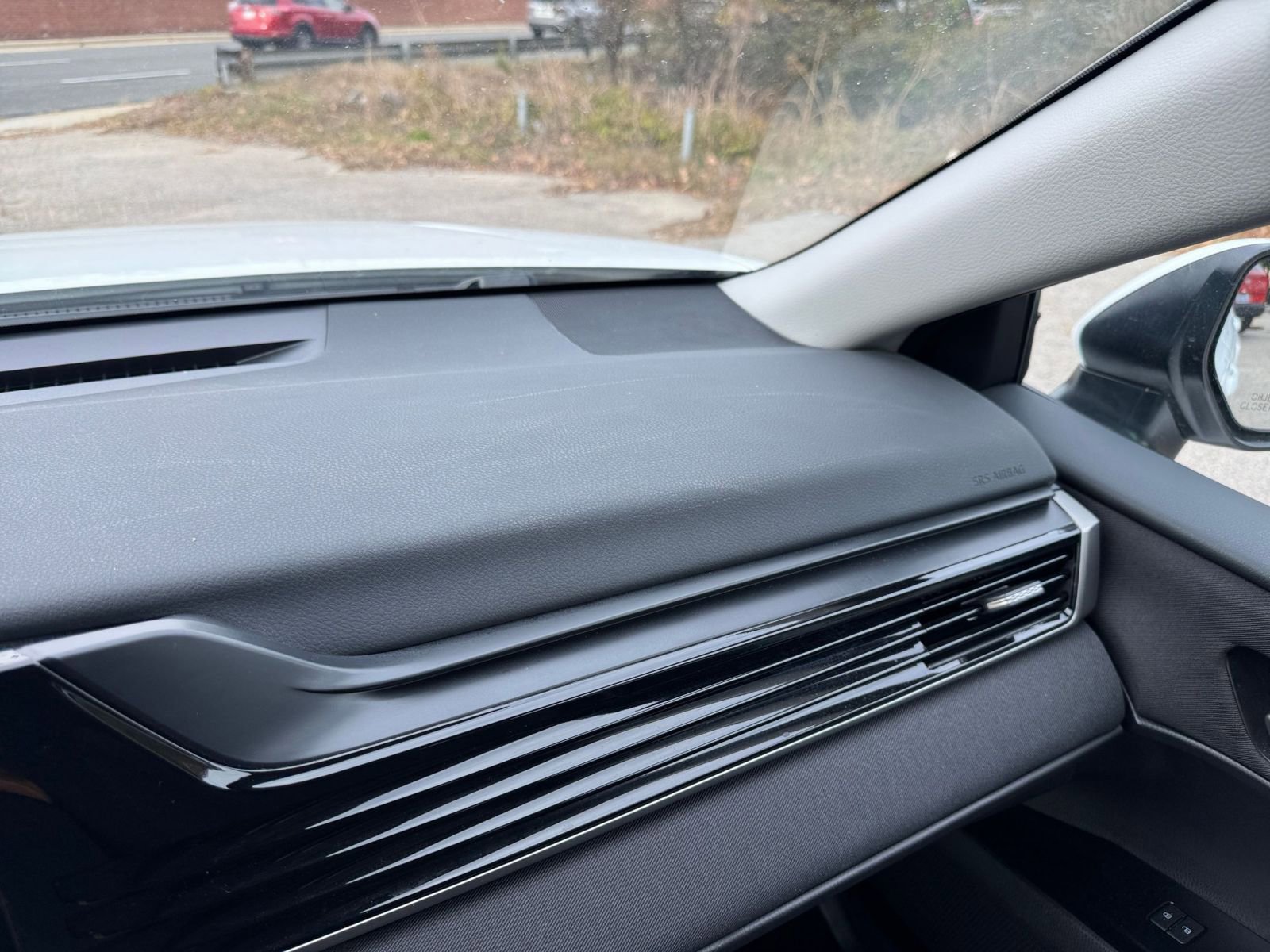 Used 2025 Toyota Camry LE image 30