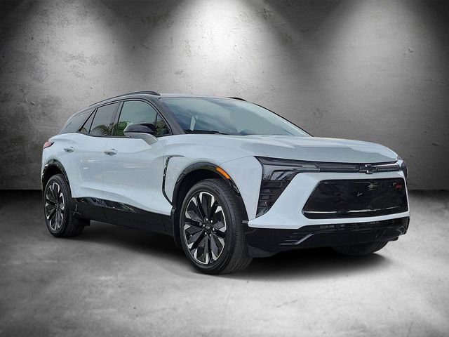 New 2026 Chevrolet Blazer EV RS image 2