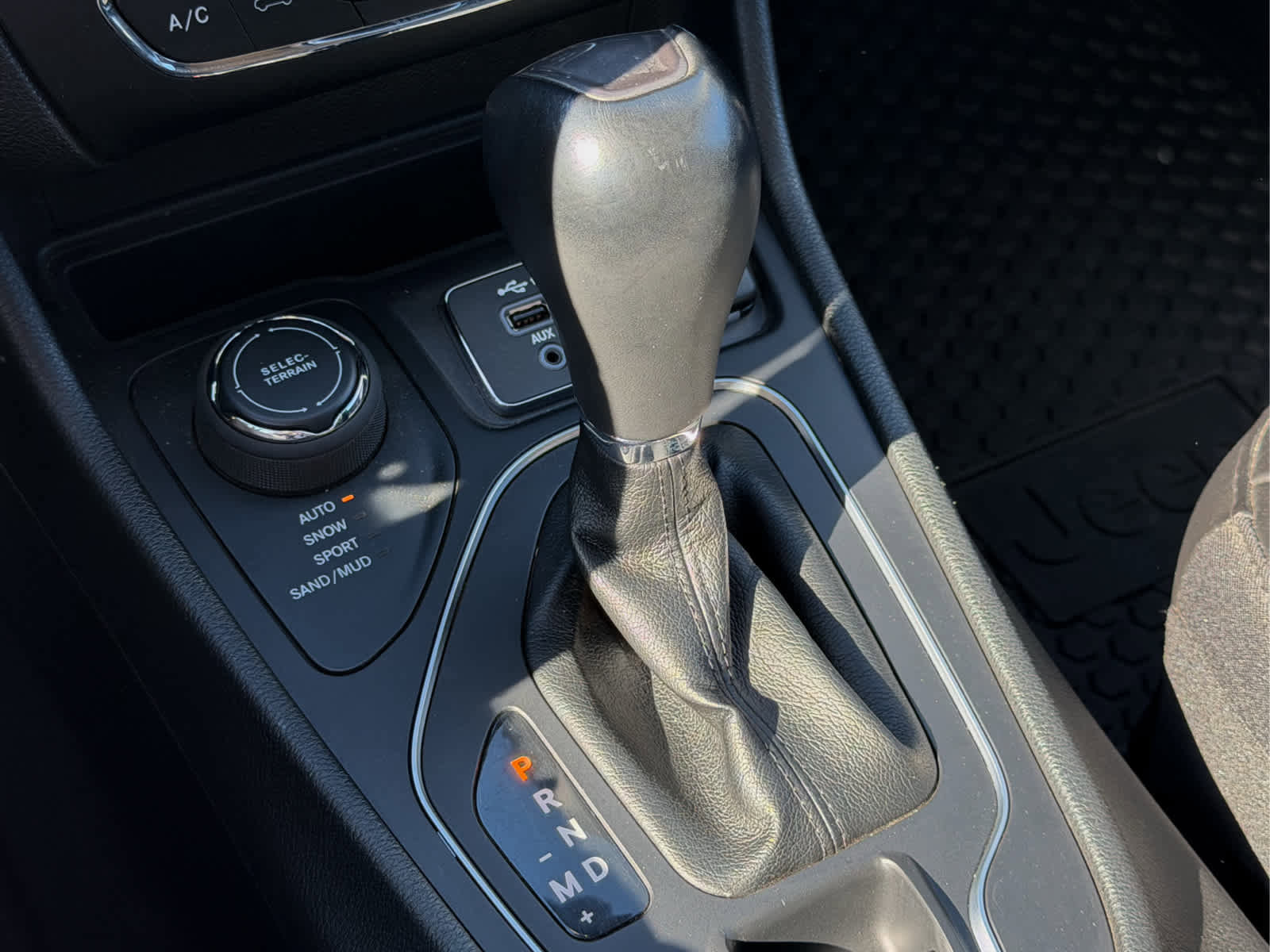 Used 2022 Jeep Cherokee Latitude image 19