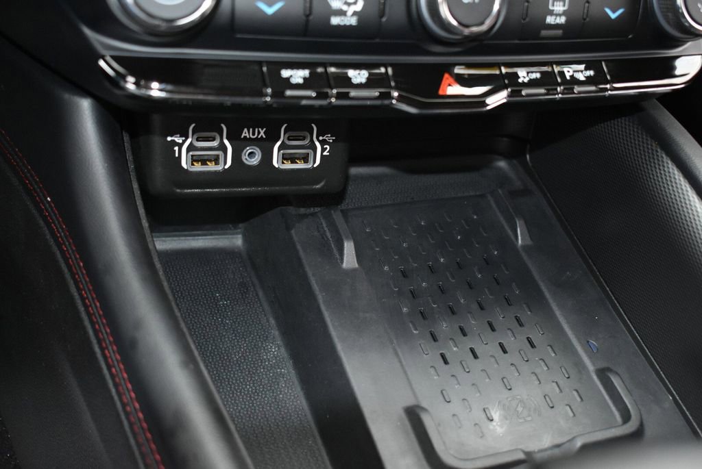 Certified 2025 Dodge Durango R/T AWD/4WD image 21