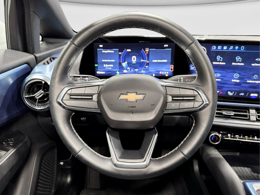 Used 2024 Chevrolet Equinox EV LT FWD image 9