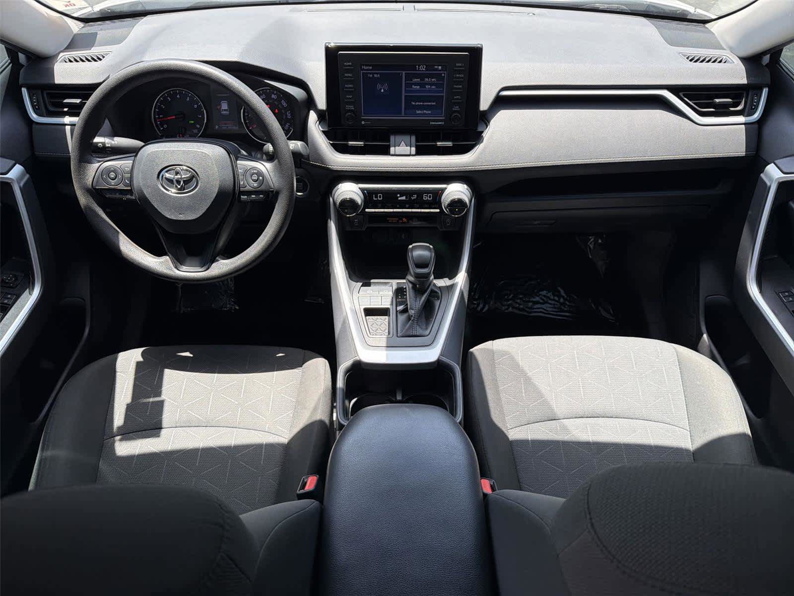 Used 2022 Toyota RAV4 XLE FWD image 11