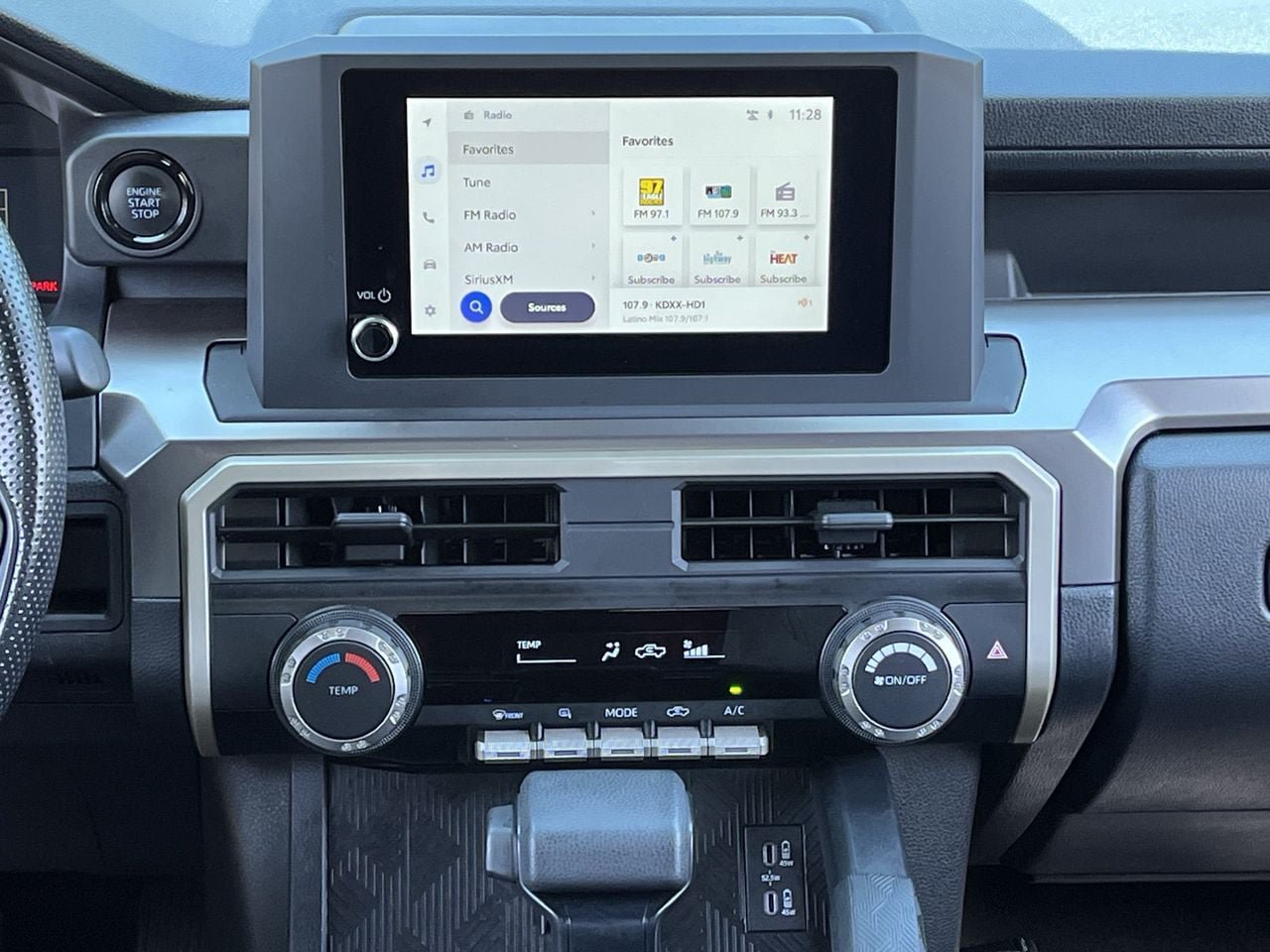 Used 2025 Toyota Tacoma SR5 AWD/4WD image 15