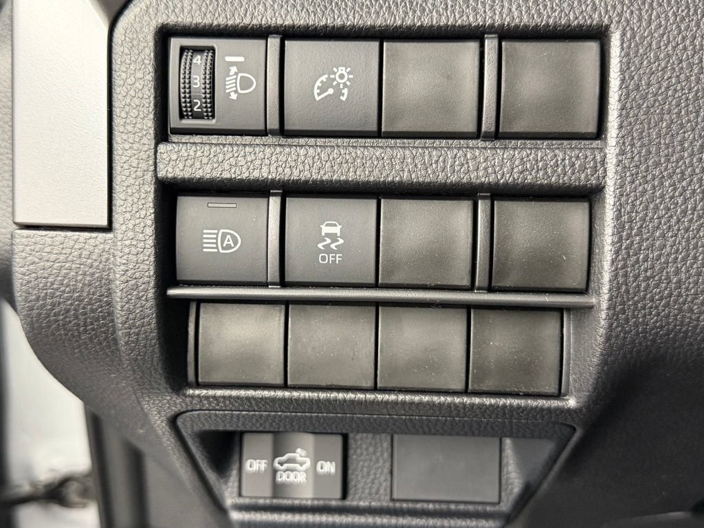 Used 2026 Toyota Tacoma SR5 AWD/4WD image 28
