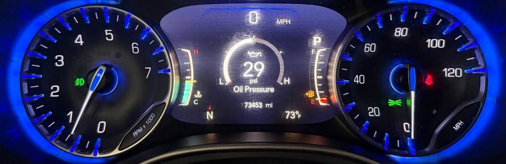 Used 2024 Chrysler Pacifica Touring FWD image 17
