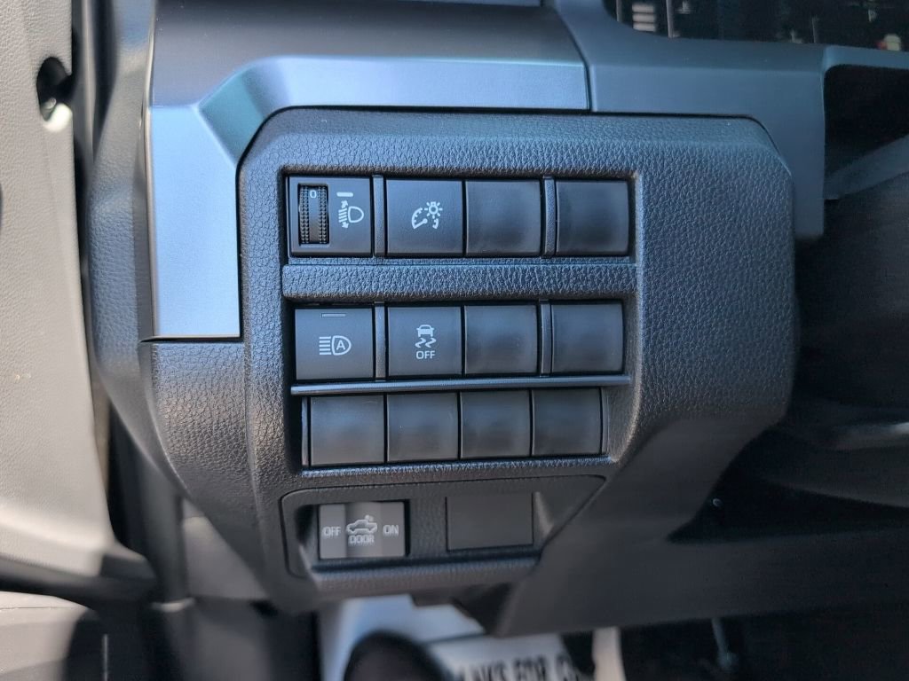 Used 2025 Toyota Tacoma SR5 image 22