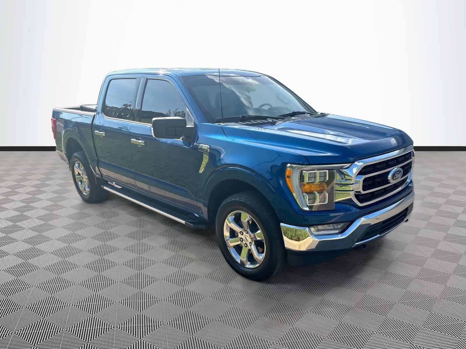Used 2023 Ford F150 XLT w/ Equipment Group 302A High AWD/4WD image 3