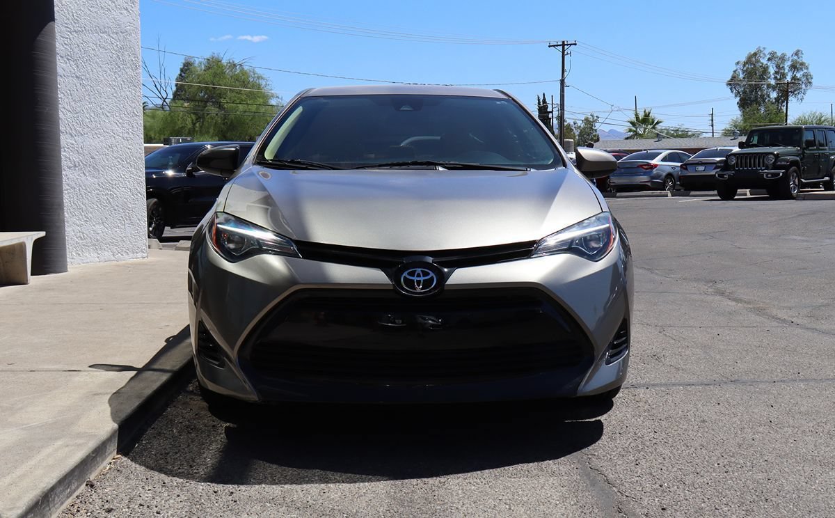 Used 2018 Toyota Corolla LE w/ Carpet Mat Package (TMS) FWD image 16