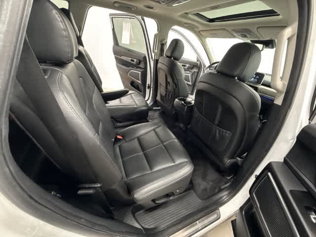 Used 2020 Kia Telluride SX w/ Towing Package AWD/4WD image 25