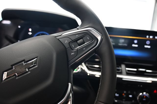 New 2026 Chevrolet Trax ACTIV w/ Sunroof Package FWD image 24