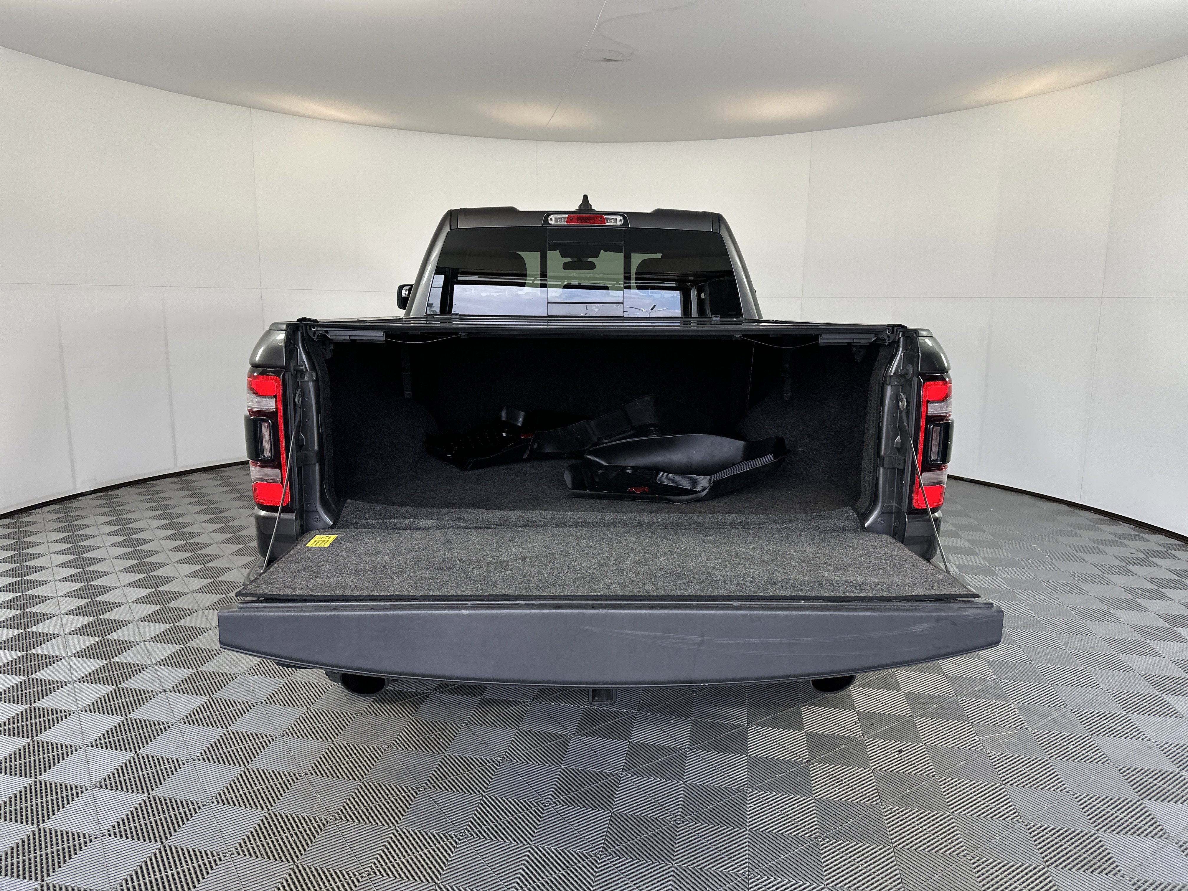 Used 2019 RAM 1500 Rebel image 14