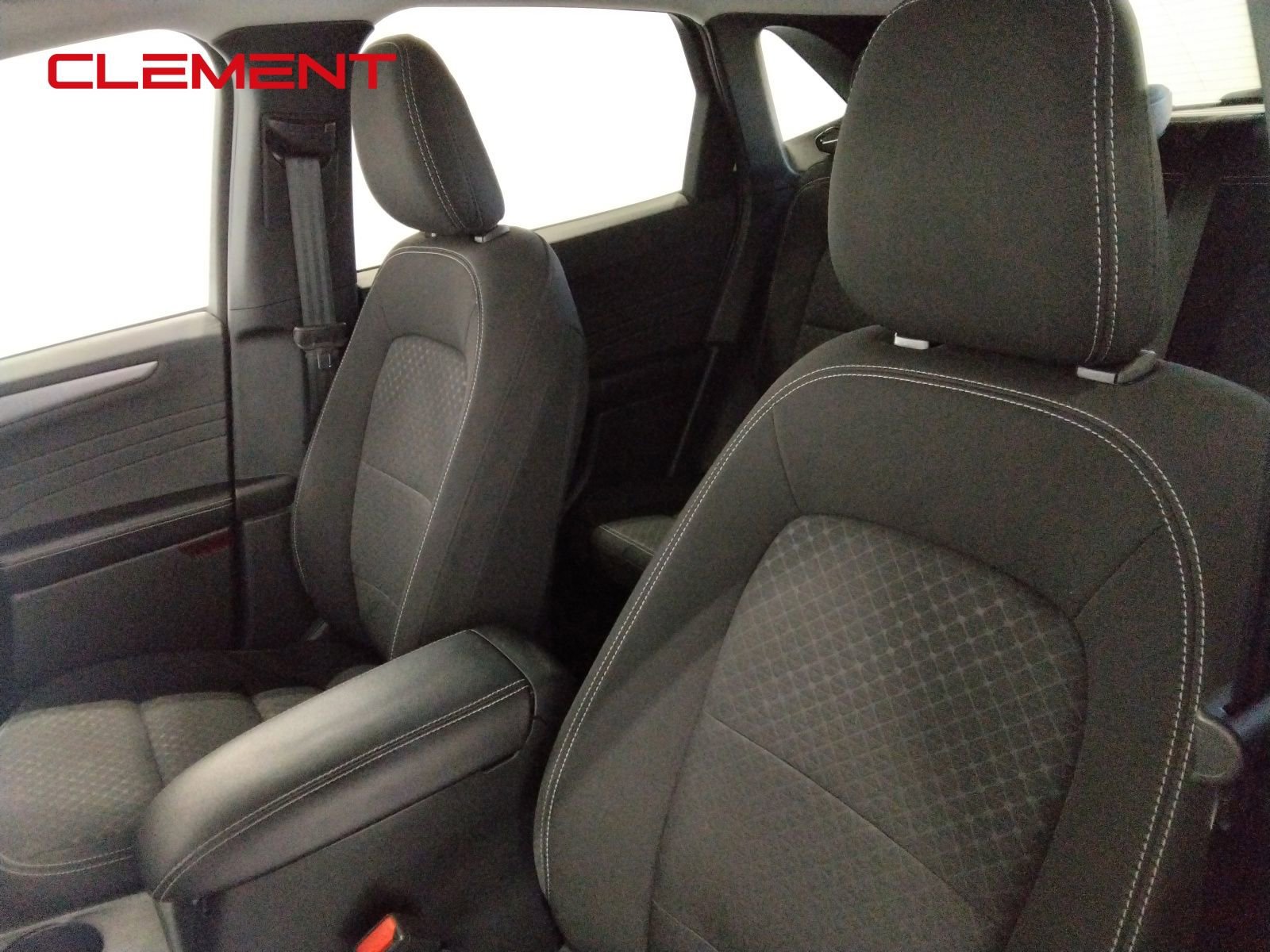 Used 2024 Ford Escape Active w/ Cold Weather Package FWD image 31