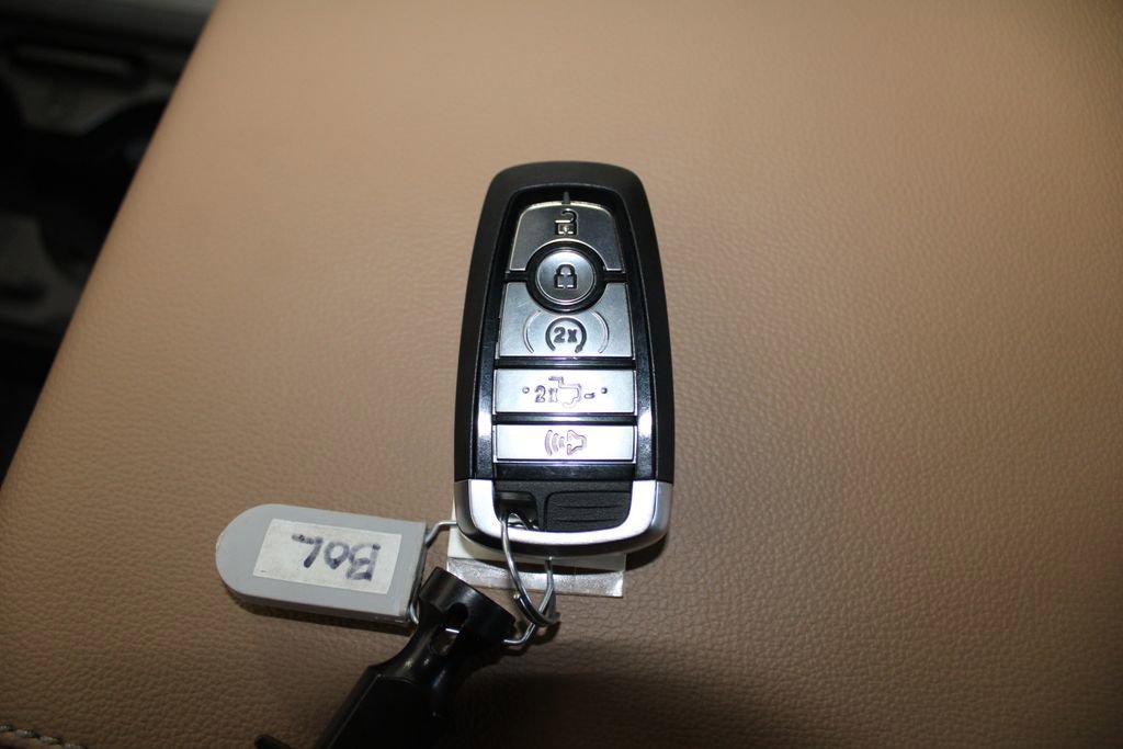 New 2026 Ford F250 Lariat w/ Chrome Package image 57