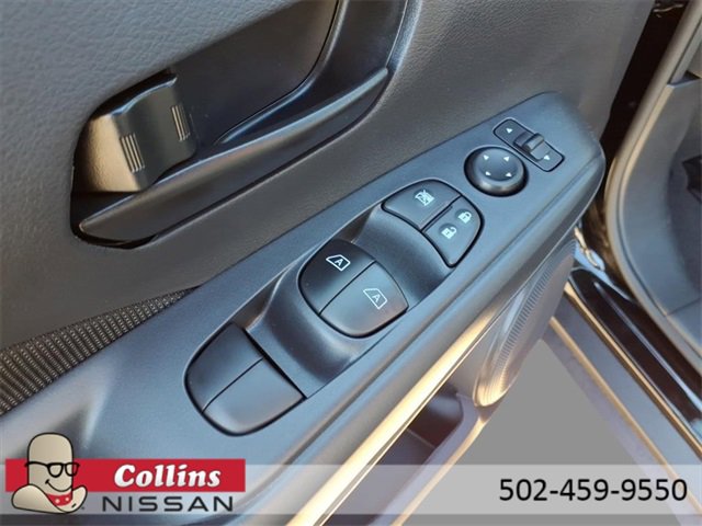 New 2025 Nissan Kicks Play S image 15