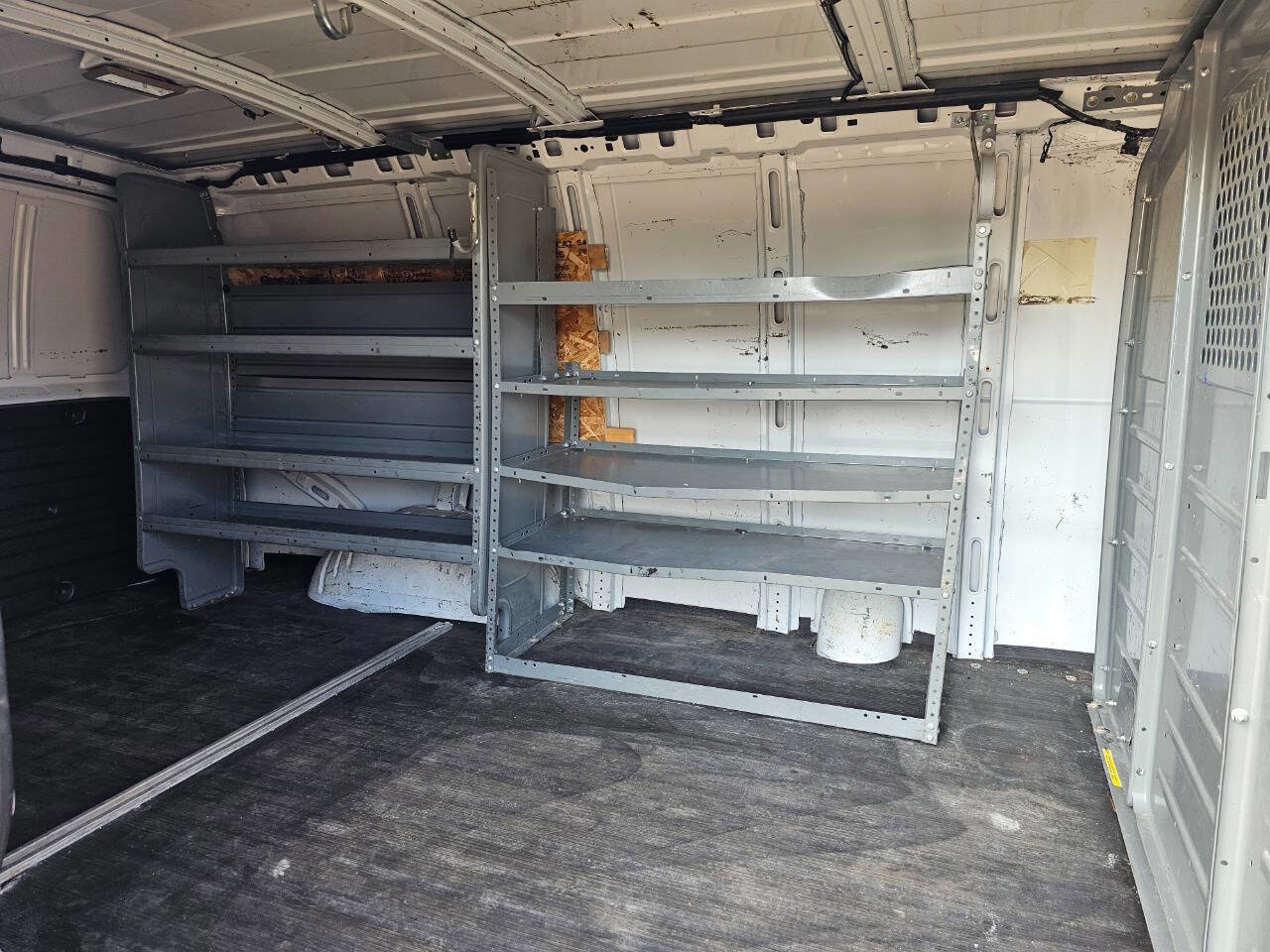 Used 2012 Chevrolet Express 2500 w/ Power Package image 16