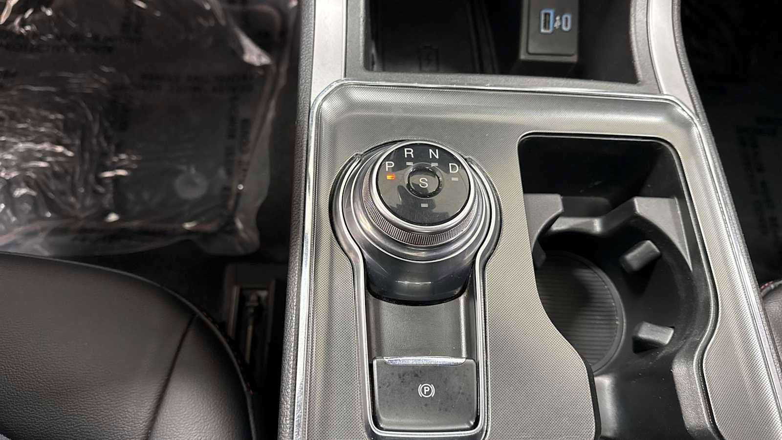 Used 2022 Ford Edge ST-Line image 21