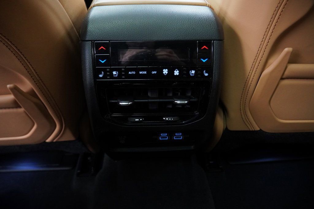 Certified 2024 Jeep Grand Cherokee L Summit image 34