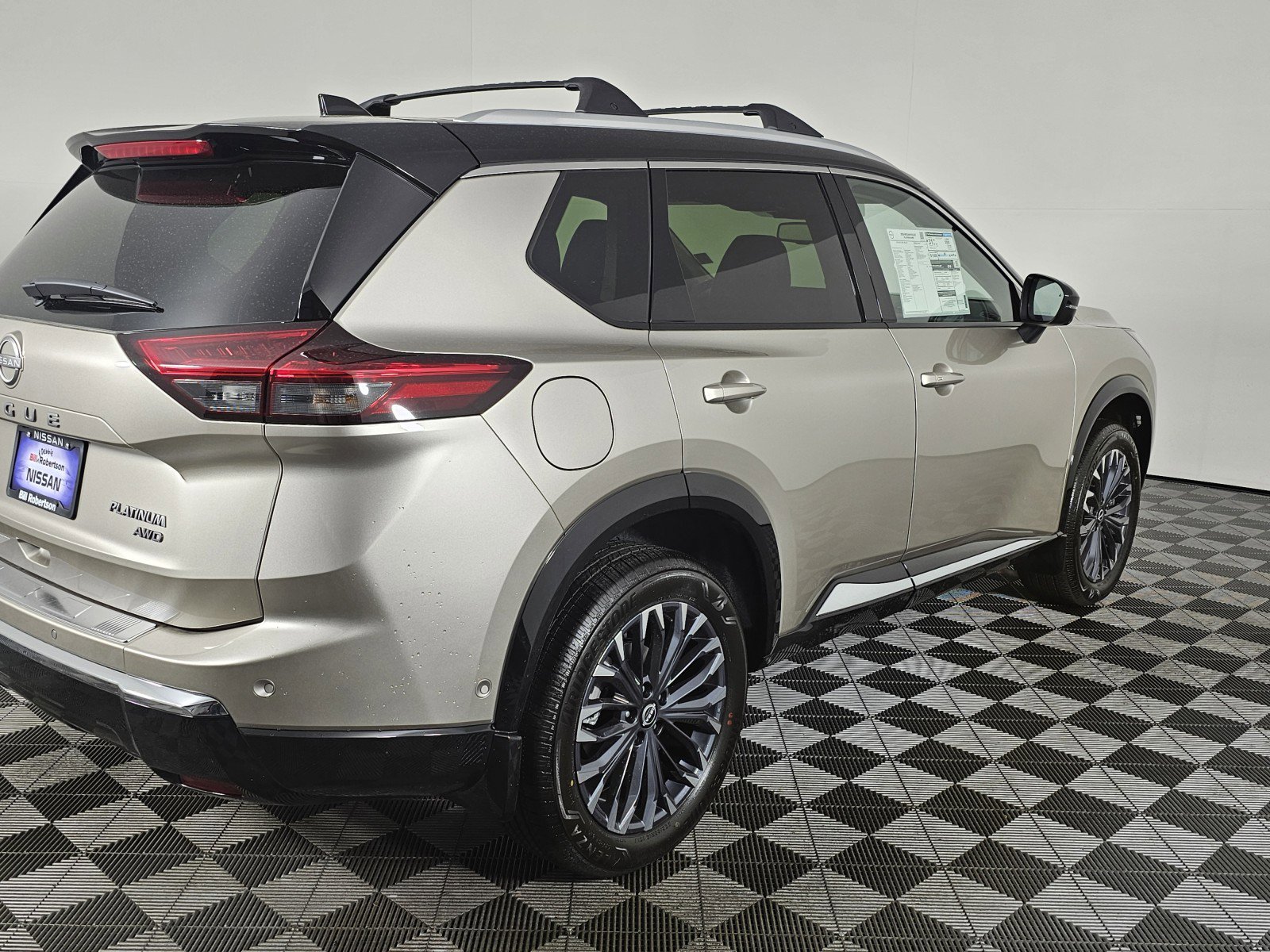 New 2026 Nissan Rogue Platinum image 4