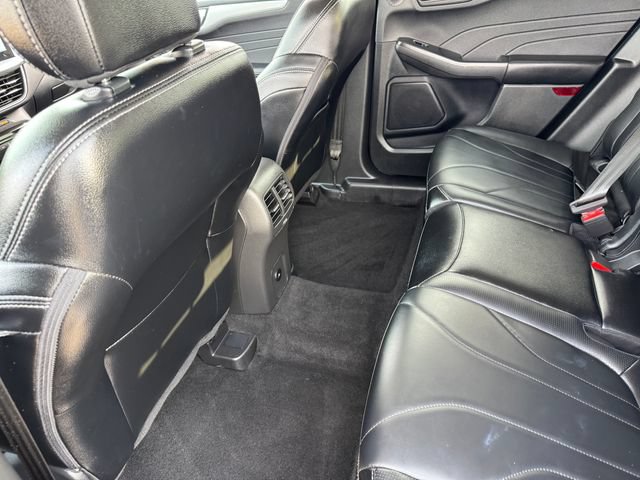 Used 2025 Ford Escape Platinum w/ Premium Technology Package FWD image 16