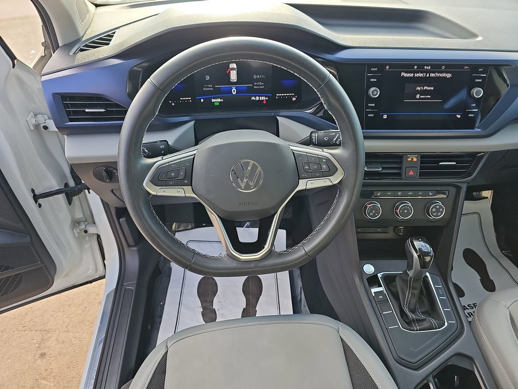 Used 2022 Volkswagen Taos SE w/ Panoramic Sunroof Package image 19
