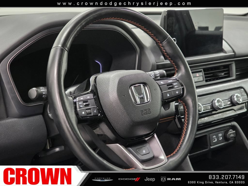 Used 2025 Honda Pilot TrailSport image 25