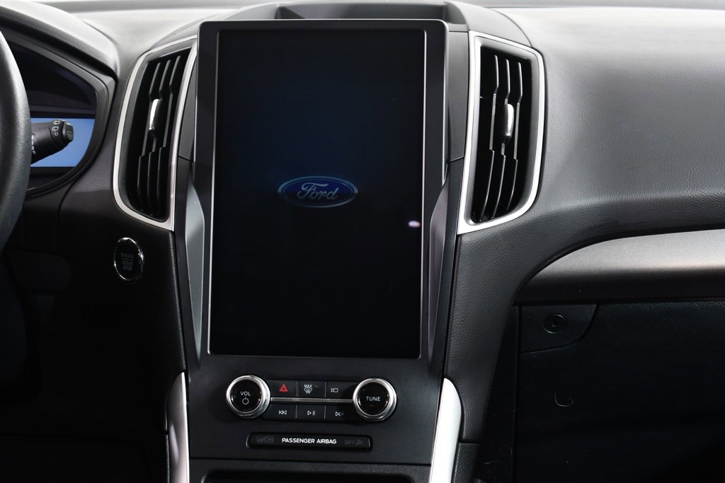 Used 2024 Ford Edge SEL w/ Convenience Package image 9