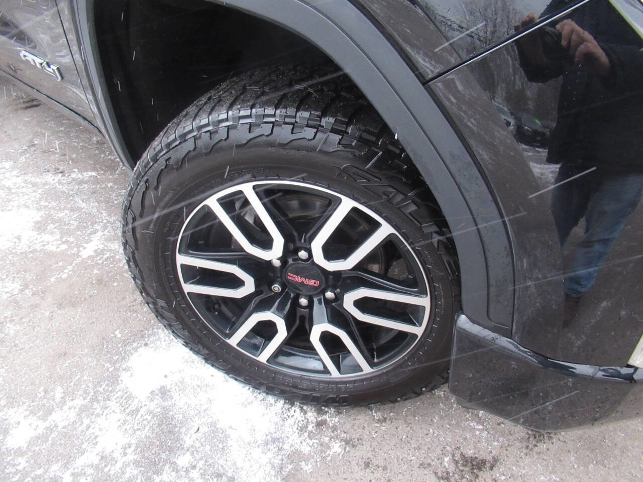 Used 2020 GMC Sierra 1500 AT4 image 4