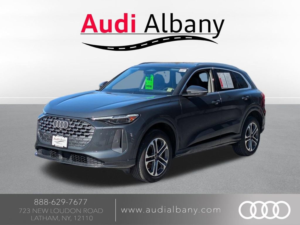 Certified 2025 Audi Q5 Premium Plus w/ Premium Plus image 1