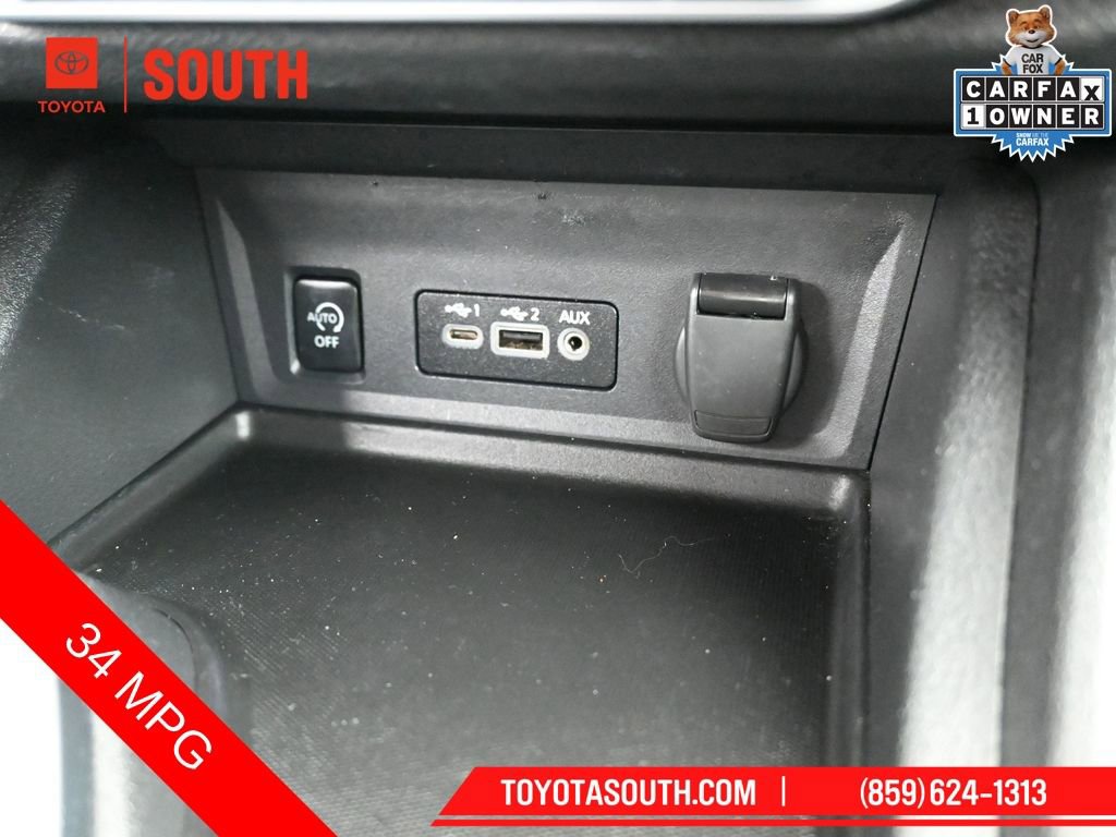 Used 2025 Nissan Sentra SV image 20