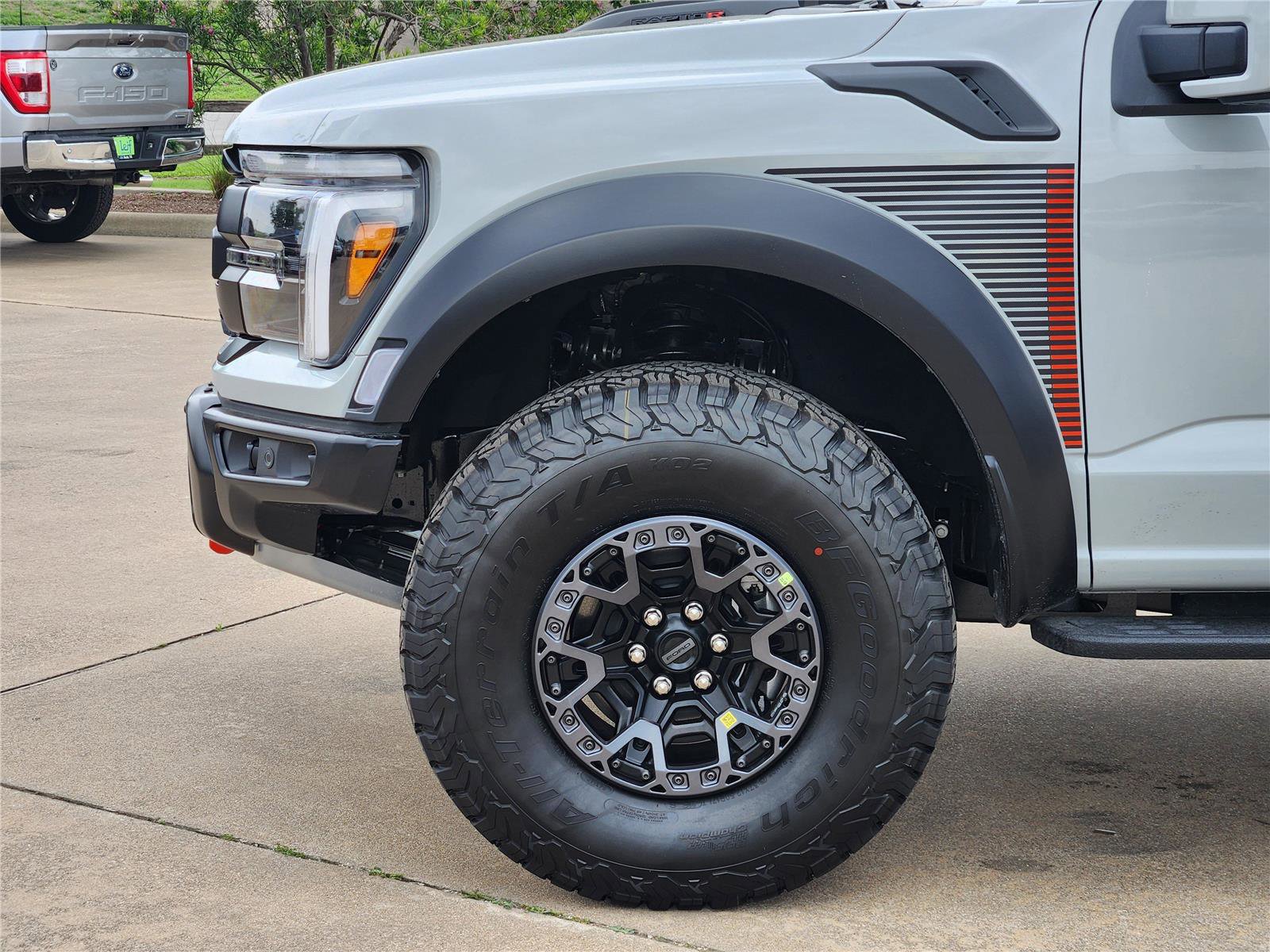 New 2026 Ford F150 Raptor w/ Equipment Group 803A Raptor R AWD/4WD image 6