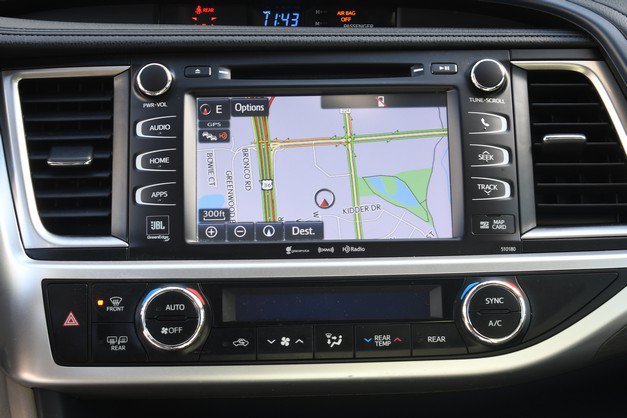 Certified 2018 Toyota Highlander Limited Platinum w/ Carpet Mat Package (TMS) AWD/4WD image 21