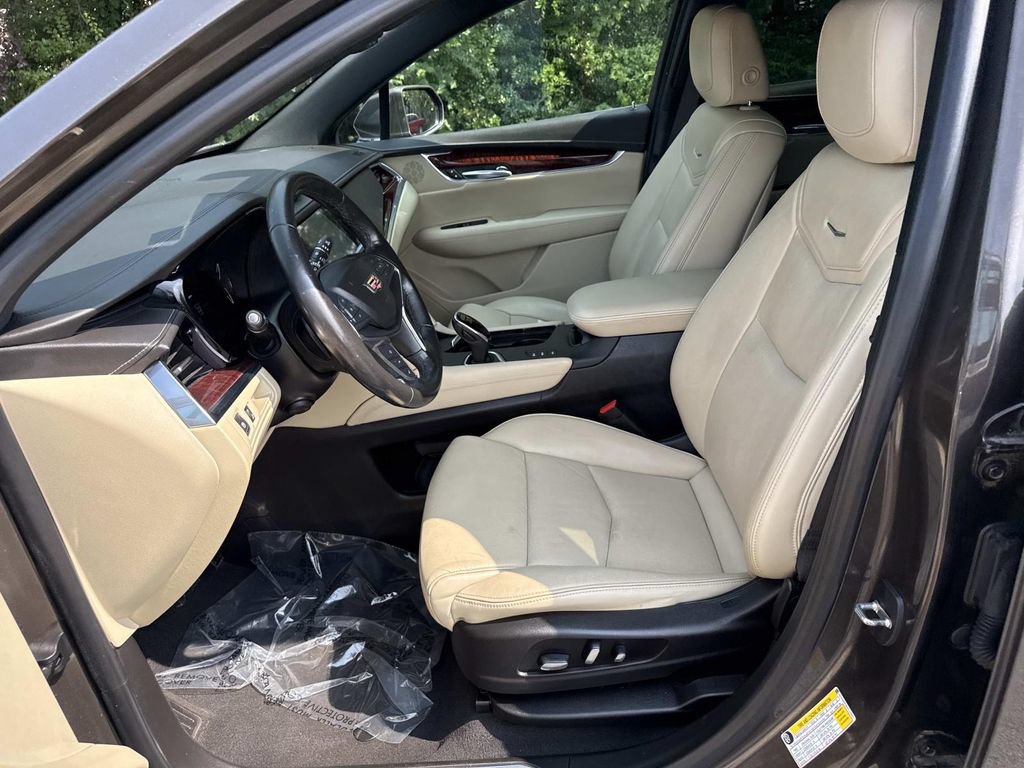 Used 2019 Cadillac XT5 Luxury AWD/4WD image 8