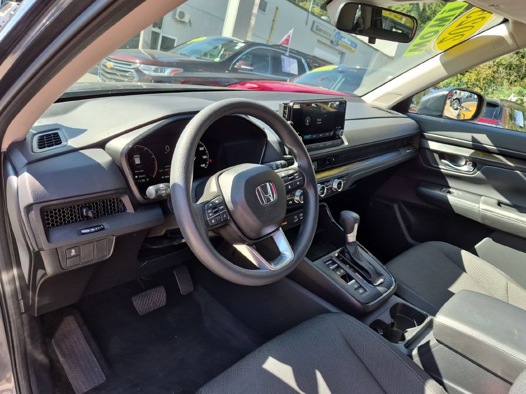 Used 2025 Honda CR-V EX image 11