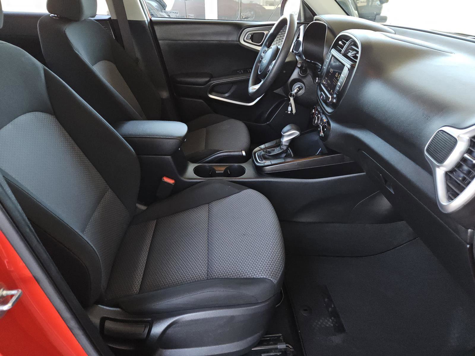 Used 2023 Kia Soul LX w/ LX Technology Package image 26