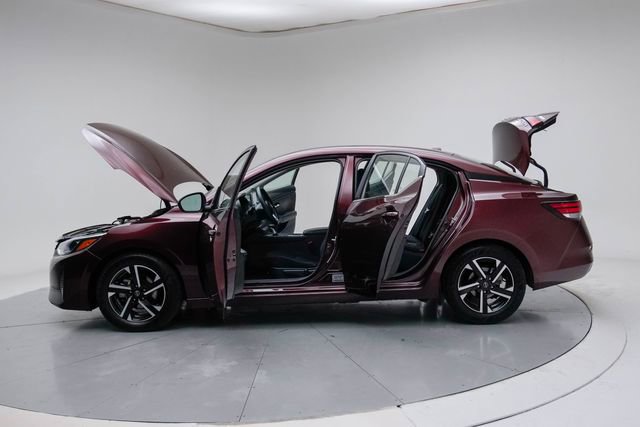 Used 2024 Nissan Sentra SV FWD image 18