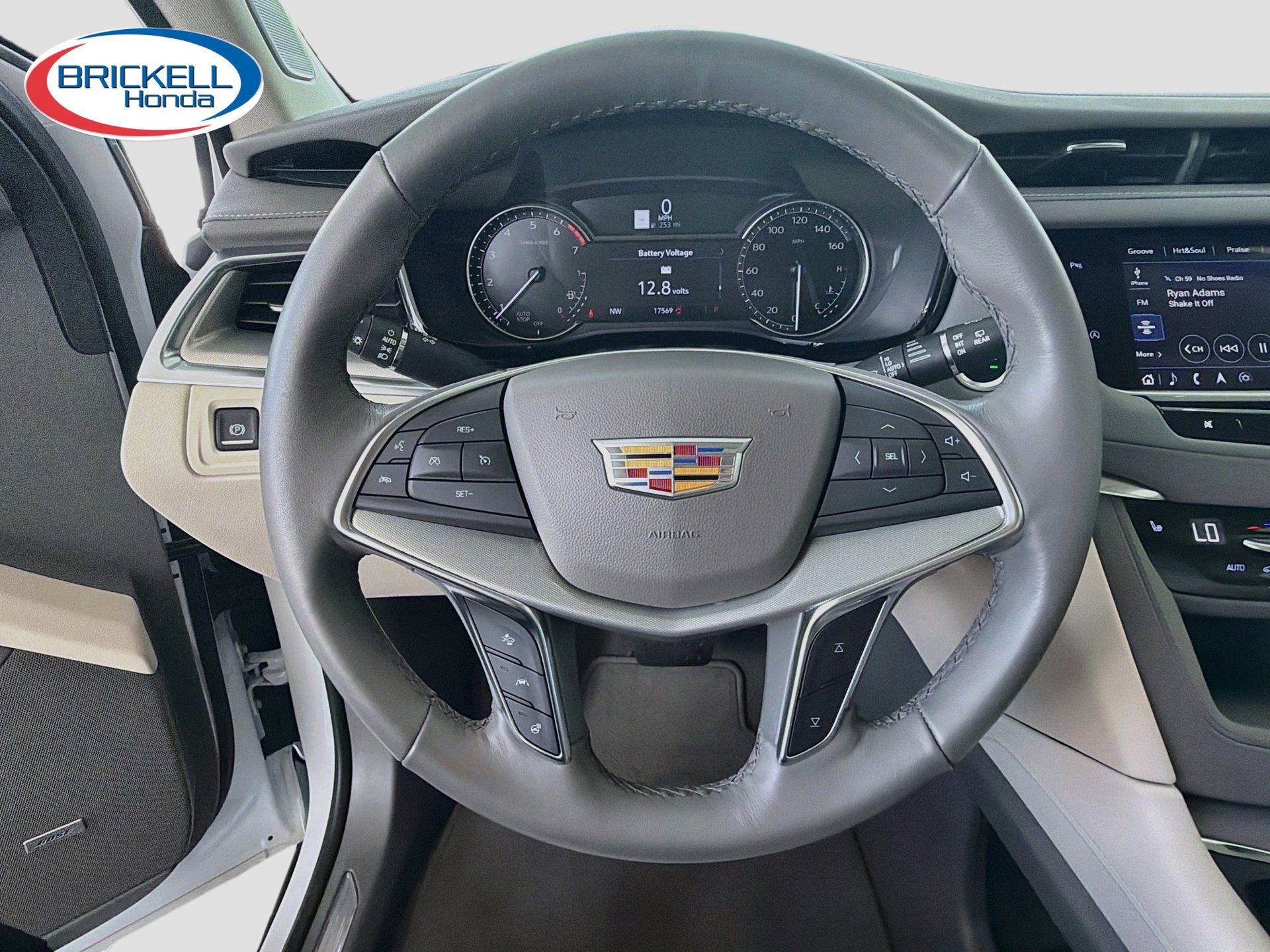 Used 2023 Cadillac XT5 Premium Luxury FWD image 37