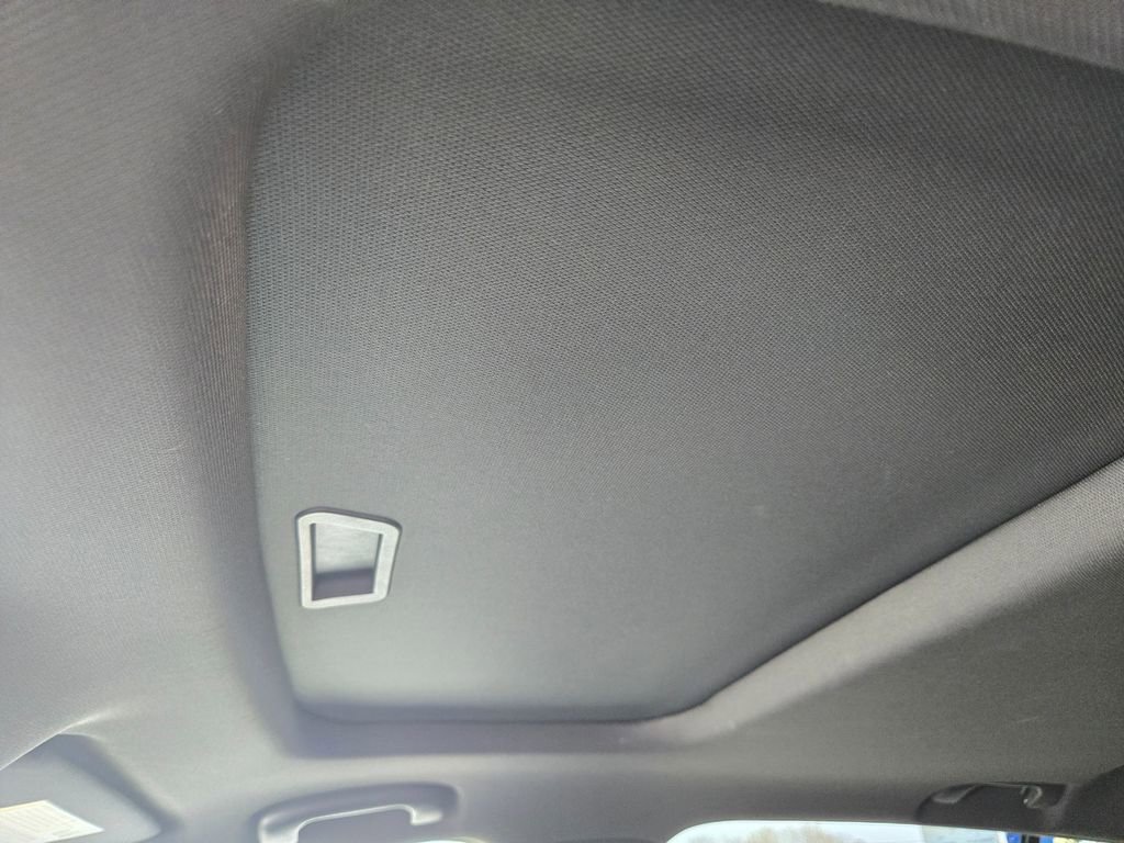 Used 2025 Buick Envista Sport Touring w/ Convenience I Package image 10